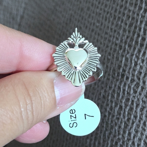 Sterling Silver🤍 El Sagrado Corazon (The Sacred Heart) Ring💍 - NWT - Picture 2 of 16